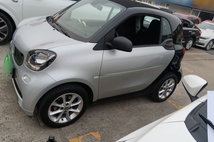 Used  fortwo 2018 1.0L 52kW Hardtop Dynamic Version China V
