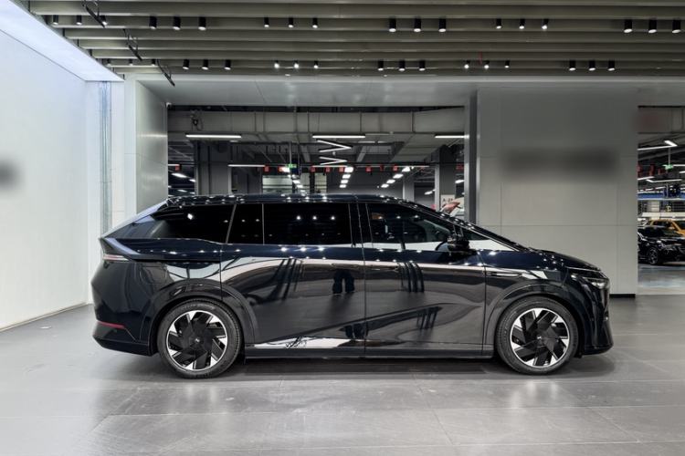 Used XPeng X9 2024 640 All-Wheel Drive High-Performance Max