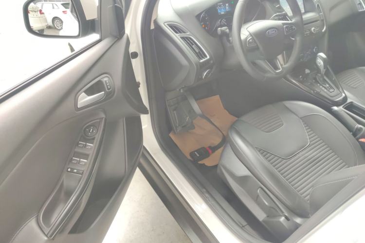 Used Ford Focus 2018 Hatchback Classic EcoBoost 180 Automatic Elite Model