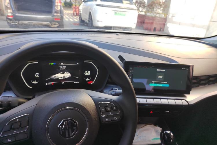 Used MG 5 2021 Revised Version 180 DVVT CVT Youth Luxury Edition
