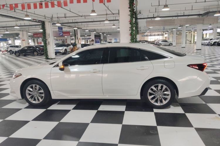 Used Toyota Avalon 2019 2.0L Ambition Edition China VI
