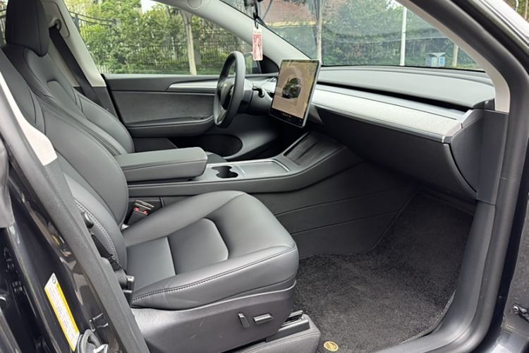 Used Tesla Model Y 2024 Rear-Wheel-Drive Version