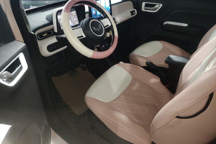 Used Wuling Hongguang MINIEV 2024 3rd Generation 120 km
