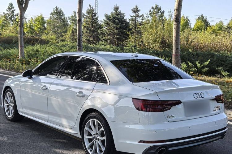 Used Audi A4L 2018 30th Anniversary Edition 40 TFSI Fashion Model
