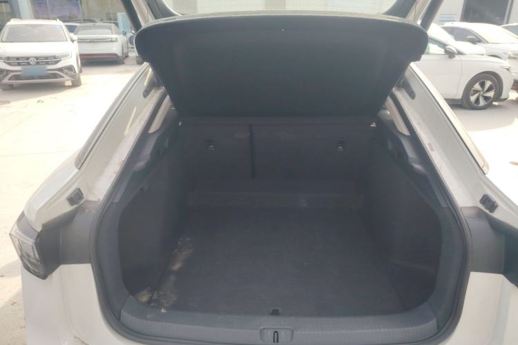 Used Volkswagen ID.7 VIZZION 2024 AIR model
