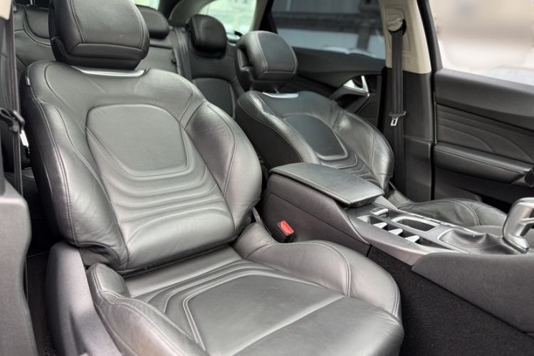 Used  5 2013 1.6T Elegant Edition THP200
