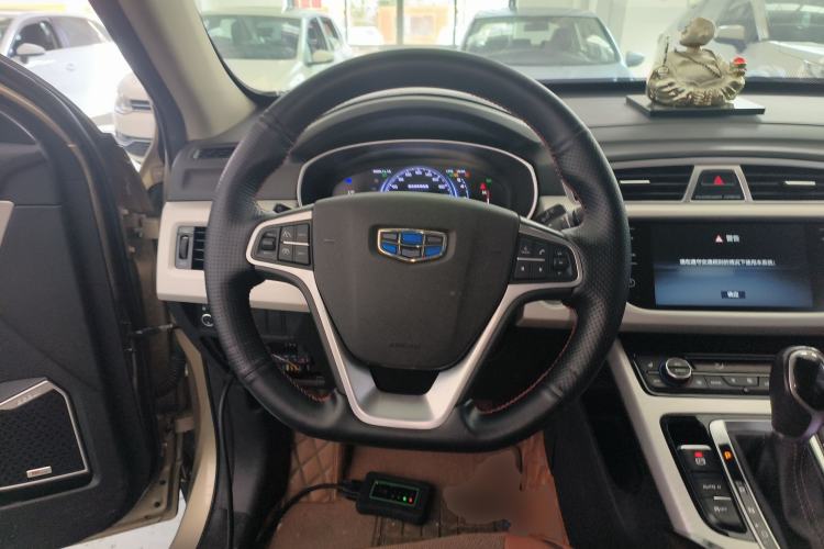 Used Geely Auto Emgrand X7 Sport 2018 1.8TD Automatic Two-Wheel Drive ZhiZun Model with 4G Connectivity
