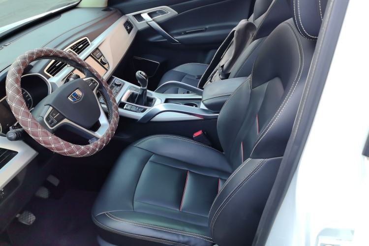 Used Geely Auto Emgrand X7 Sport 2018 2.0L Manual Two-Wheel Drive Zhiya Version
