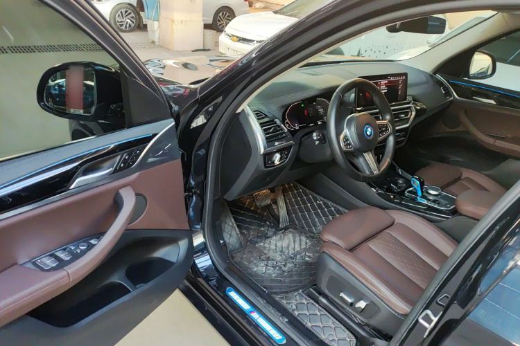 Used BMW iX3 2022 Leading Model
