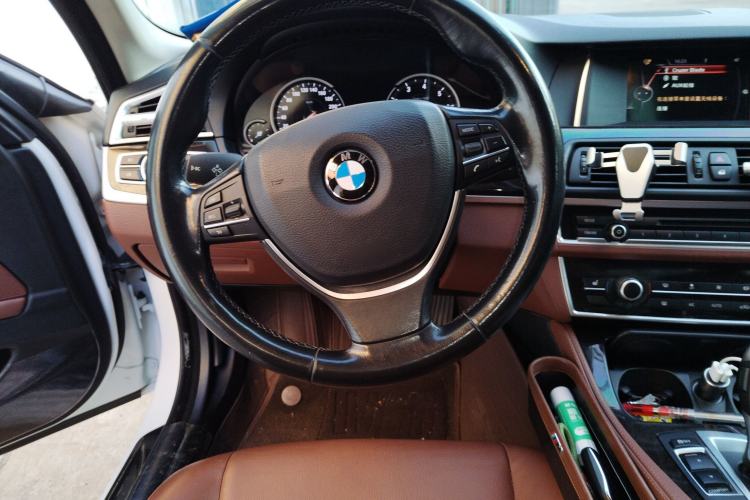 Used BMW 5 Series 2017 525Li Leading Model
