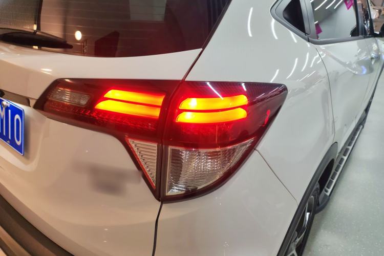 Used Honda Vezel 2020 220 TURBO CVT Luxury Edition
