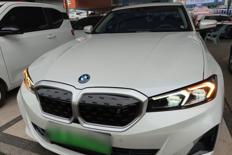 Used BMW i3 2024 eDrive 35 L
