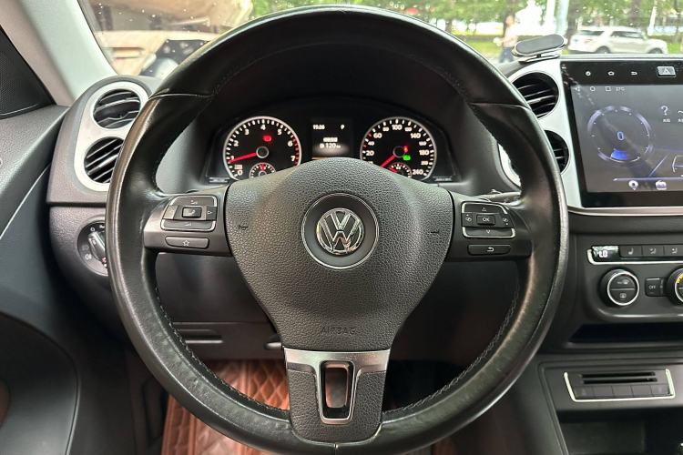 Used Volkswagen Tiguan 2015 1.8TSI Automatic Two-Wheel Drive Luxury Model