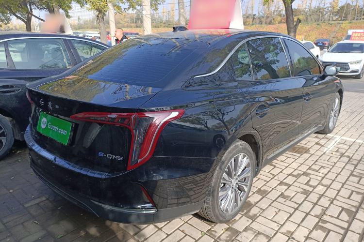 Used Hongqi E-QM5 2022 431 km Charge & Enjoy Edition
