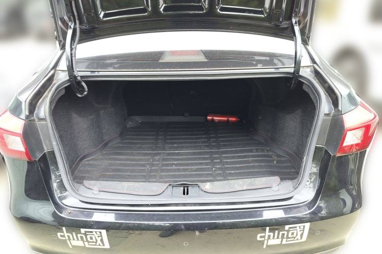 Used Roewe 360 2015 1.5L Automatic Luxury Edition
