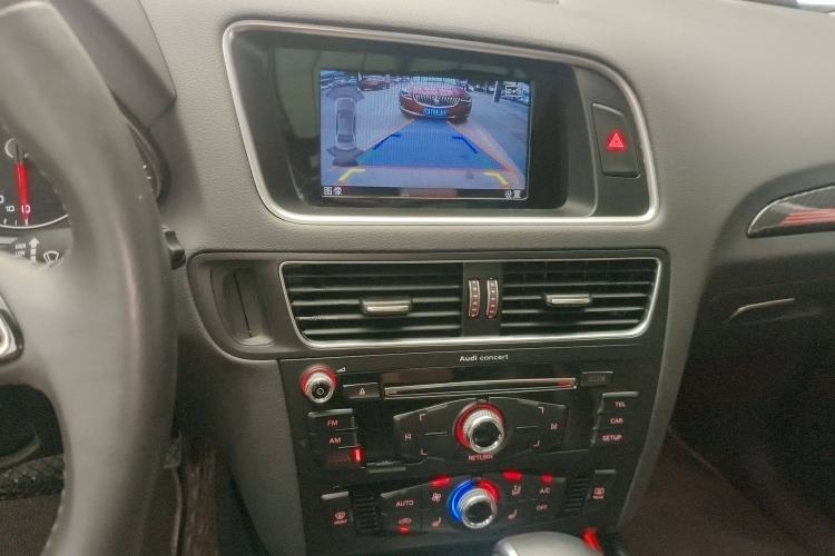 Used Audi Q5 2017 Plus 40 TFSI Ambition Model
