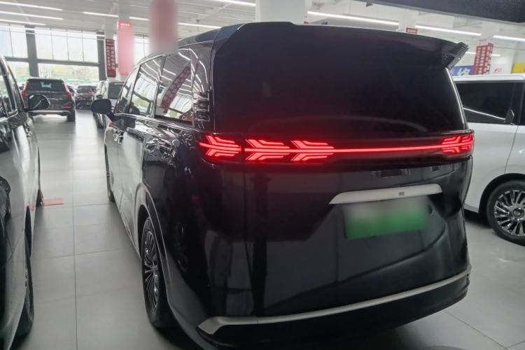 Used Denza D9 2022 DM-i 970 Four-Wheel Drive Flagship Model