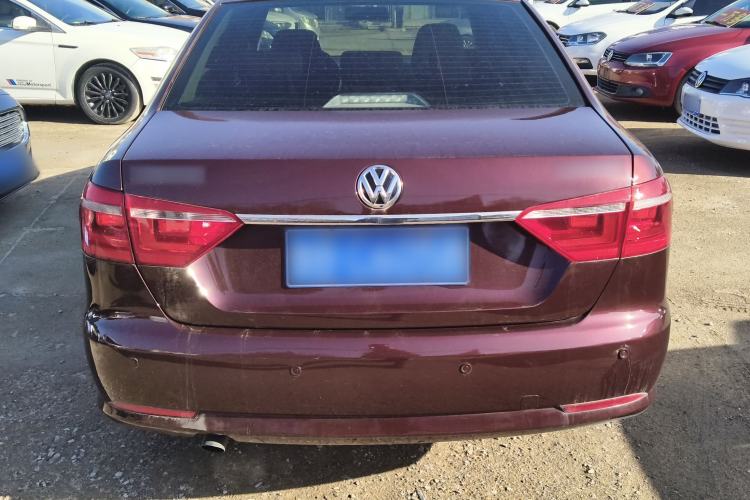 Used Volkswagen Lavida 2013 Revised Classic 1.6L Automatic Fashion Edition