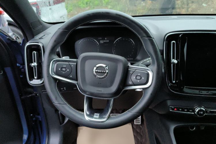 Used Volvo XC40 2020 T4 4x4 Smart Luxury Sport Edition
