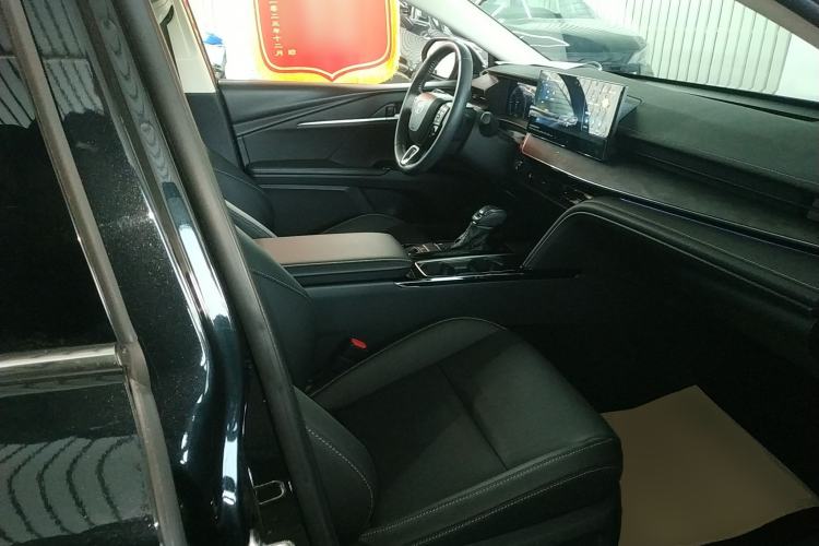 Used Toyota Camry 2024 Dual-Motor 2.0 HG Premium Edition
