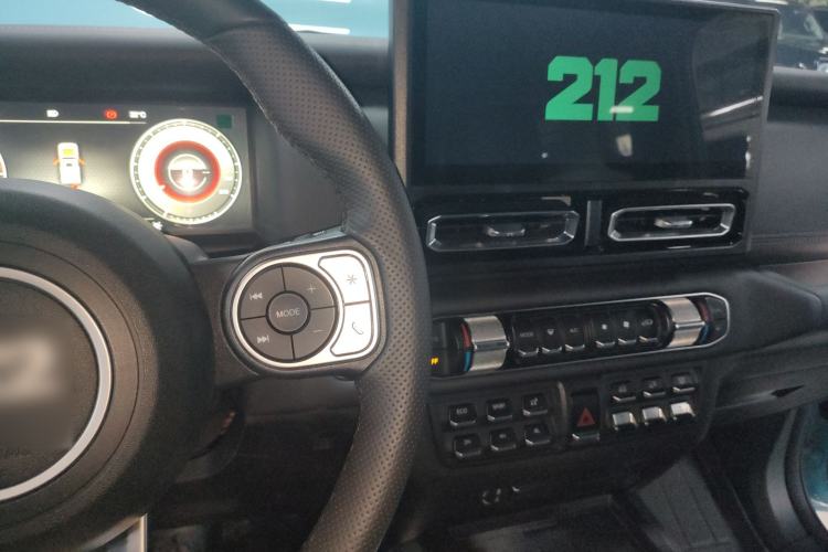 Used  T01 2025 2.0T Changfeng
