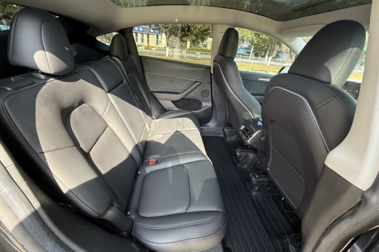 Used Tesla Model Y 2022 Rear-Wheel-Drive Version
