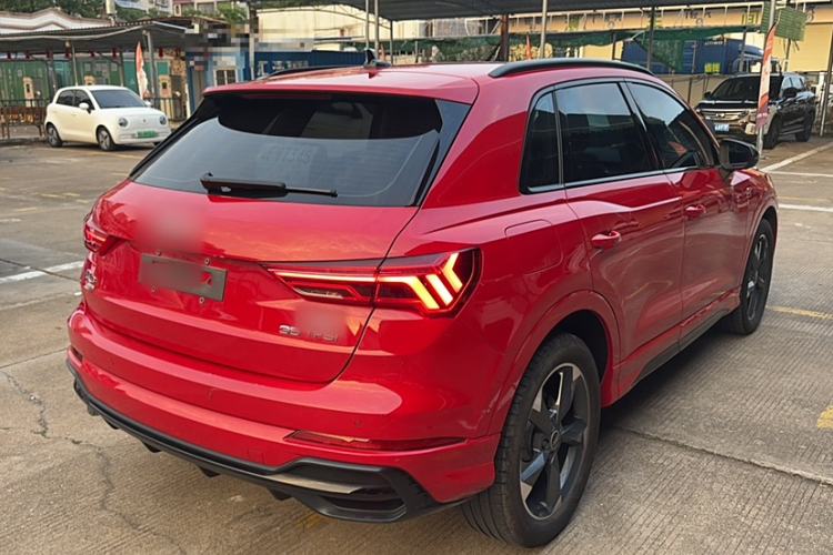 Used Audi Q3 2021 35 TFSI Fashion Dynamic Model