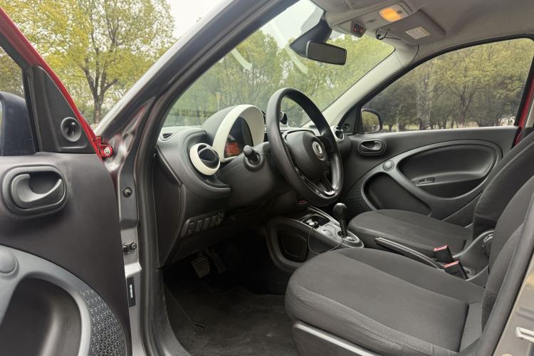 Used smart forfour 2016 1.0L 52 kW Dynamic Edition