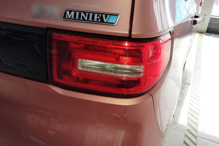 Used Wuling Hongguang MINIEV 2020 Zizai Version Lithium-NMC
