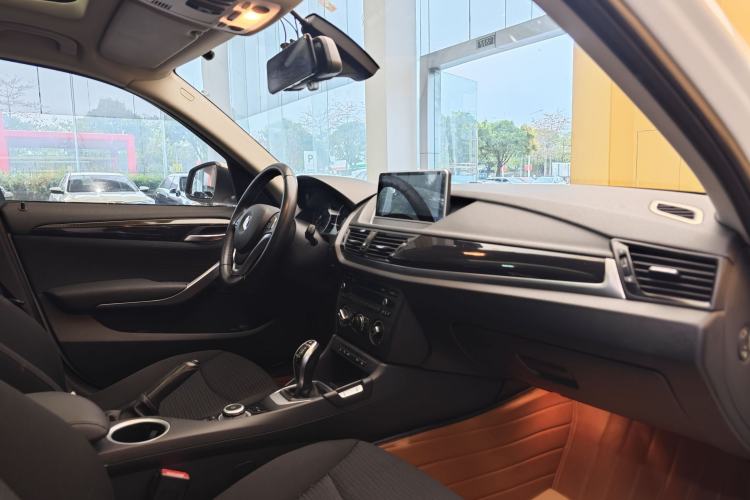 Used BMW X1 2015 sDrive18i Fashion Upgrade Edition