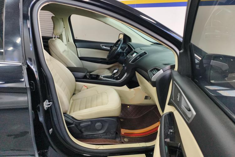 Used Ford Edge 2018 EcoBoost 245 Two-Wheel-Drive Titanium 5-Seater China VI Standard
