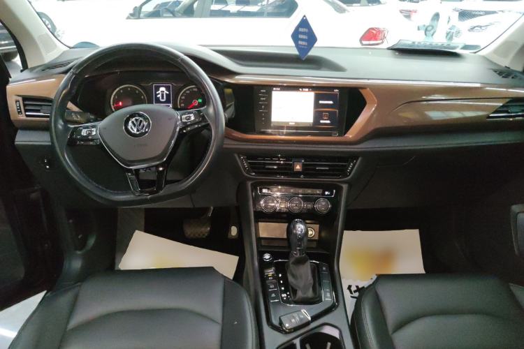 Used Volkswagen Tharu 2020 280TSI Two-Wheel Drive Luxury Plus Version China VI Standard