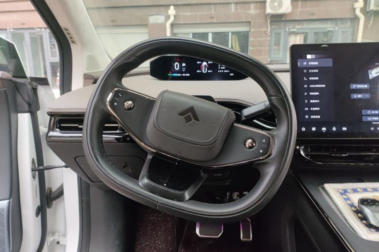 Used  HT 2023 670 Rear-Drive Ultra-High Voltage Version
