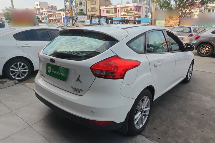 Used Ford Focus 2015 Hatchback EcoBoost 125 Automatic Supreme Style Edition
