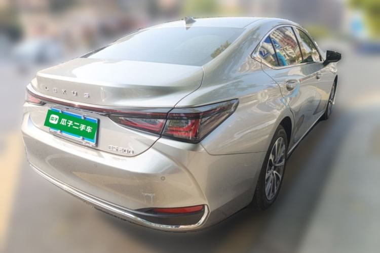 Used Lexus ES 2025 200 Premium Edition
