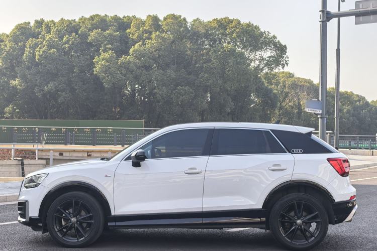 Used Audi Q2L 2021 35 TFSI Progressive Dynamic Edition
