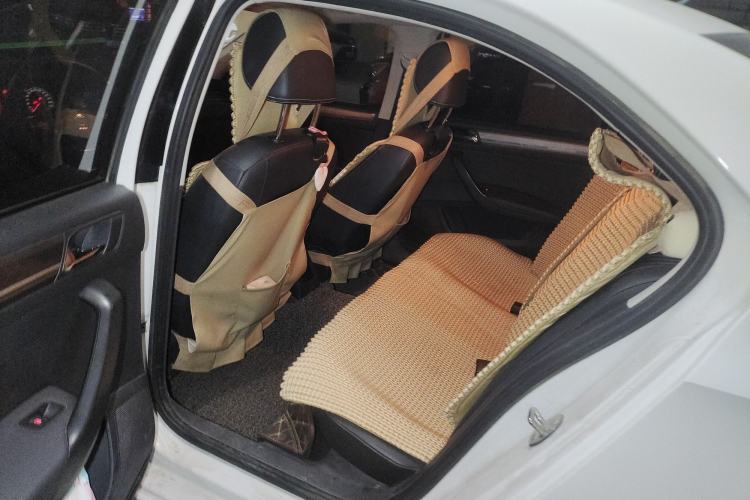 Used Volkswagen Santana 2016 1.6L Manual Comfort Edition