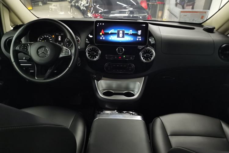 Used Mercedes-Benz Vito 2023 2.0T Elite Version 7 Seats
