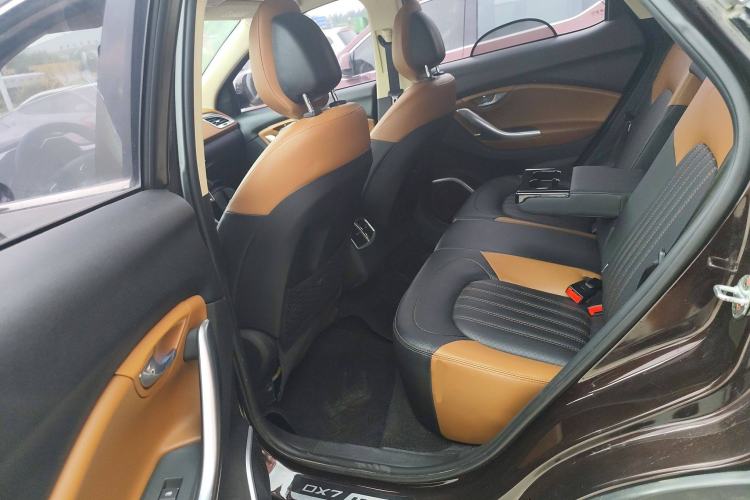 Used Soueast DX7 2017 1.5T Automatic Luxury Model
