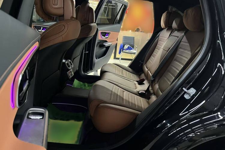 Used Mercedes-Benz GLC 2023 GLC 260 L 4MATIC Luxury Model 5 Seats
