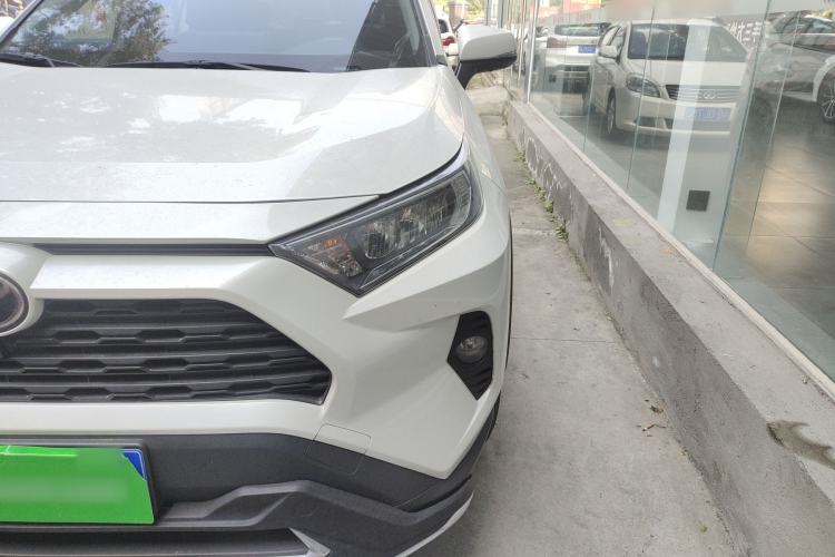 Used Toyota RAV4 2021 2.0L CVT 4x4 Style PLUS Edition
