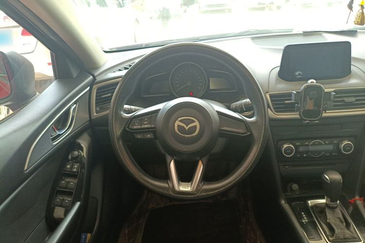 Used Mazda Mazda 3 Axela 2017 Hatchback 1.5L Automatic Luxury Model Emission Standard China V
