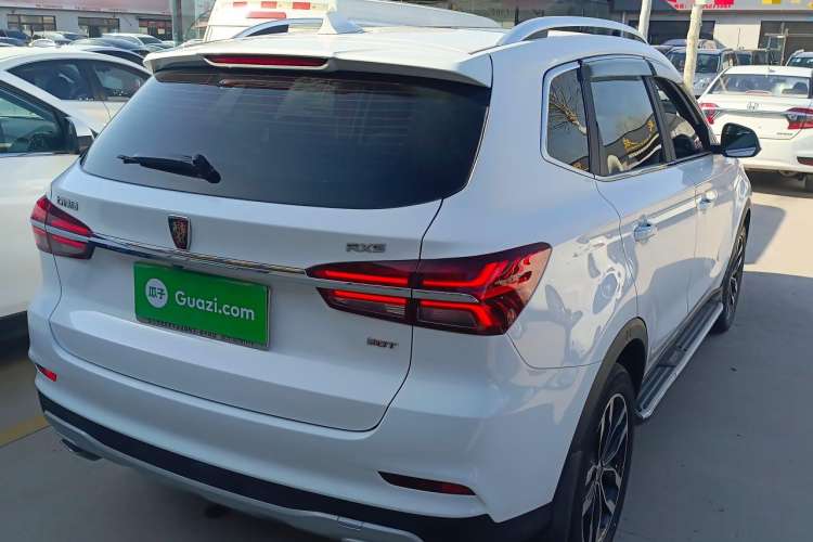 Used Roewe RX5 2016 30T Two-Wheel Drive Automatic Internet Smart Edition
