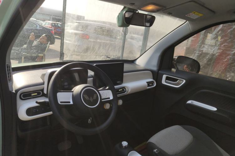 Used Wuling Hongguang MINIEV 2024 3rd Generation 215km Youth Edition
