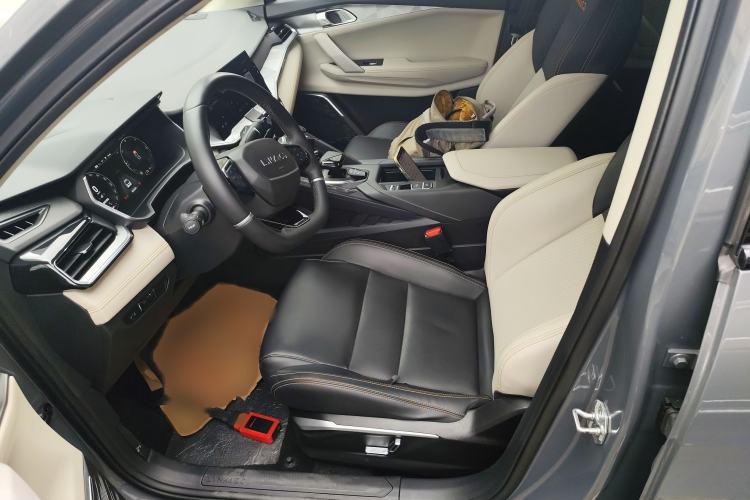 Used Lynk & Co 06 EM-P 2022 PHEV 84 km Range Pro Version