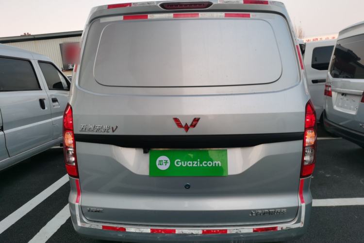 Used Wuling Hongguang V 2021 1.5L Jingqu Edition Enclosed-Window Vehicle LAR
