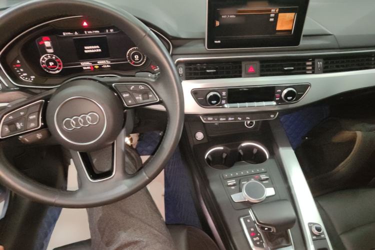 Used Audi A4L 2019 40 TFSI Fashion Edition China VI Emission Standard