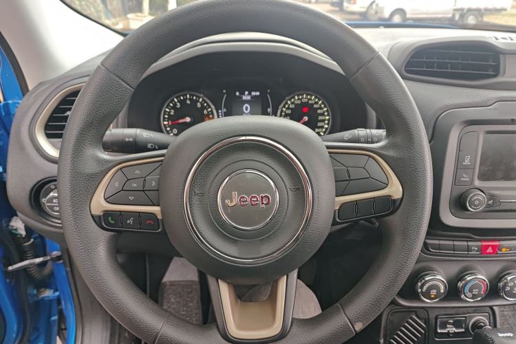 Used  Renegade 2017 180T Automatic High-Energy Version
