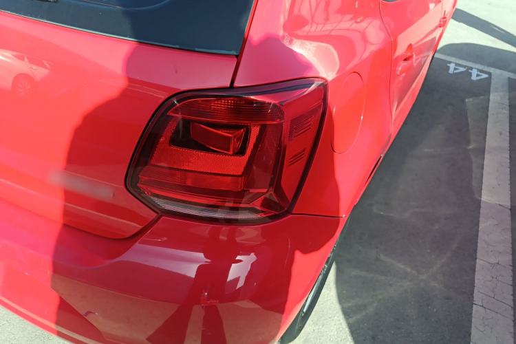 Used Volkswagen Polo 2016 1.4L Manual Fashion Model