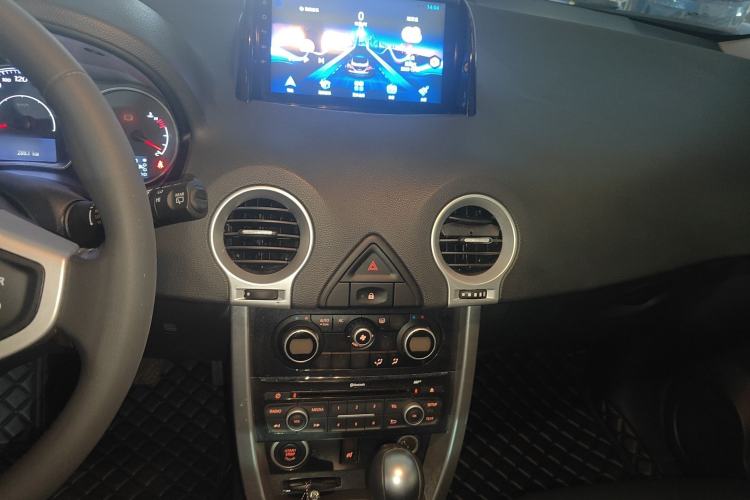 Used Renault Koleos 2014 Revised Version 2.0L Two-Wheel Drive Fashion Edition
